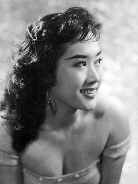 Nửa Hồn Thương đau Thai Thanh Nghe Nhạc Mp3 Tải Nhạc Lossless 500kbps 320kbps Nua Hon Thuong Dau Thai Thanh