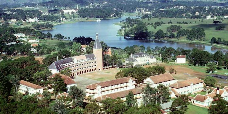 Những hình ảnh đẹp ngày xưa của Đà Lạt – Thành phố trong rừng sương