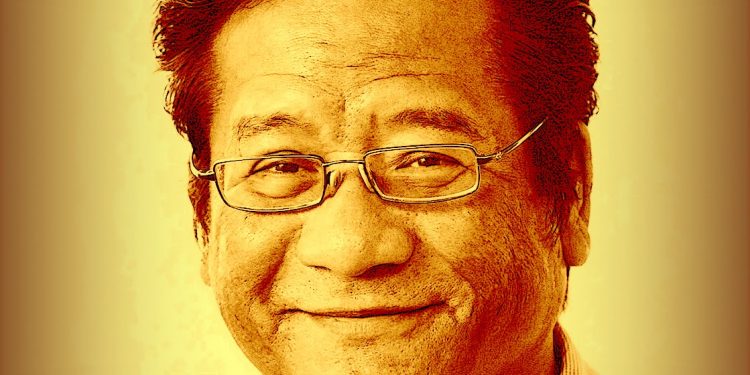 Nhạc sĩ Trần Quảng Nam: Bao nhiêu năm tình cũ?