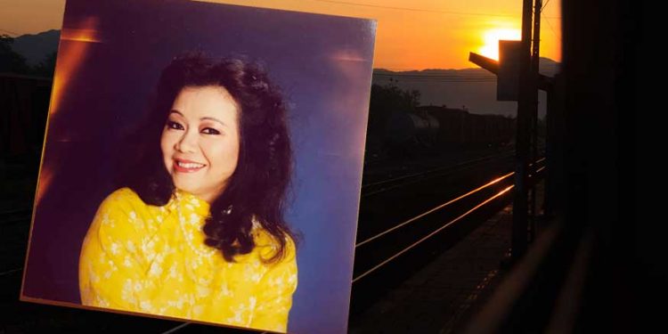 Ca sĩ Hoàng Oanh kể về kỷ niệm với bài hát ‘Chuyến Tàu Hoàng Hôn’