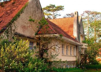 Những tấm ảnh màu đẹp lộng lẫy của biệt thự cổ Đà Lạt