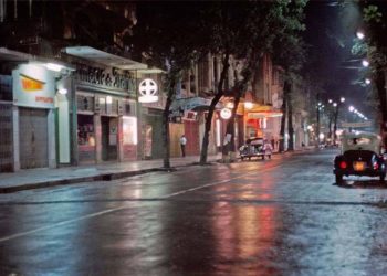 Hồi ký một chuyện tình – “Đường phố vắng đêm nao quen một người…”