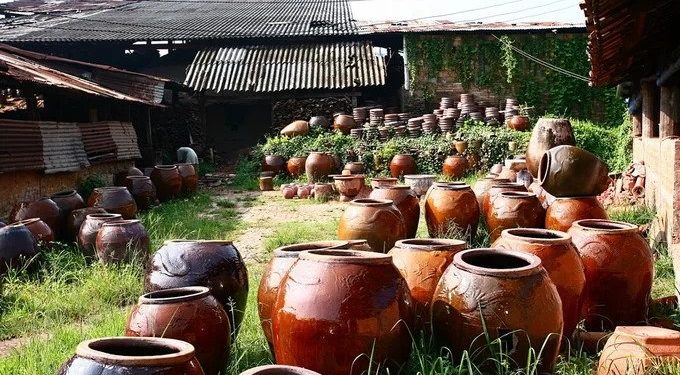 Thời lụi tàn của lu, khạp