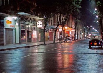 Tiếng nhạc vàng lang thang trong lòng thành phố