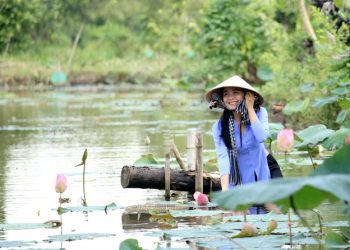 Nguồn gốc của danh xưng Qua và Bậu: “Qua không thương Bậu, Bậu đừng thương Qua”