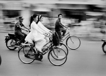 Hình ảnh “Áo Dài” trong thơ và nhạc Việt Nam gần 100 năm qua