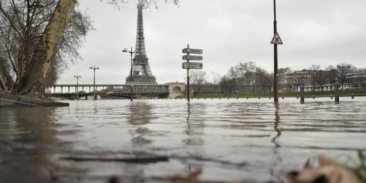 Nhạc sĩ Anh Bằng và ca khúc “Mai Tôi Đi” (thơ Nguyên Sa) – Paris lộng lẫy và u sầu trong thơ và nhạc Việt