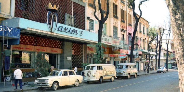 Một ngày còn ở lại Sài Gòn…