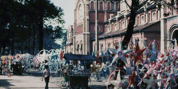 Video hiếm – Giáng sinh trên đường phố Sài Gòn trước năm 1975