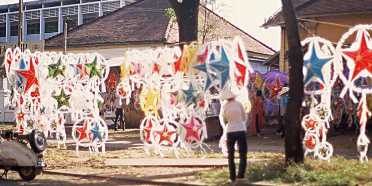 Đón Giáng Sinh này tôi nhớ Giáng Sinh xưa – Ký ức đêm Noel Saigon 50 năm trước