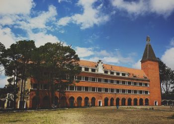 Những hình ảnh về ngôi trường Lycée Yersin ở Đà Lạt xưa – Một trong những công trình độc đáo của thế giới thế kỷ XX