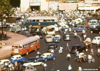 Những hình ảnh xe cộ đông đúc trên đường phố Sài Gòn trước 1975