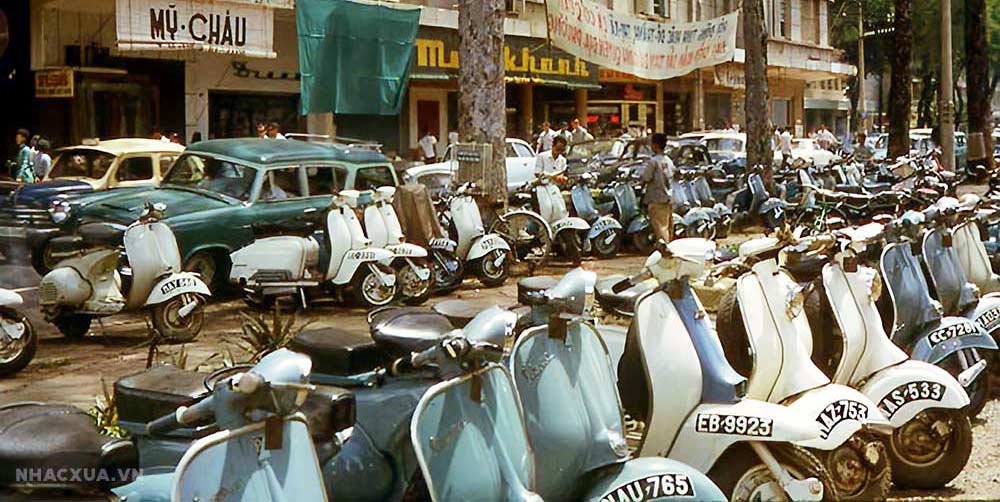 Hình ảnh xe lam trên đường phố Sài Gòn xưa  Ký ức không thể nào quên