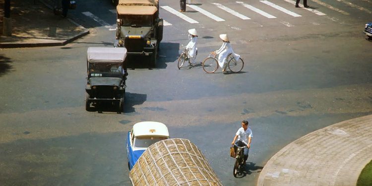 20 tấm ảnh màu đẹp và sắc nét nhất của đường phố Saigon trước 1975 (phần 4)