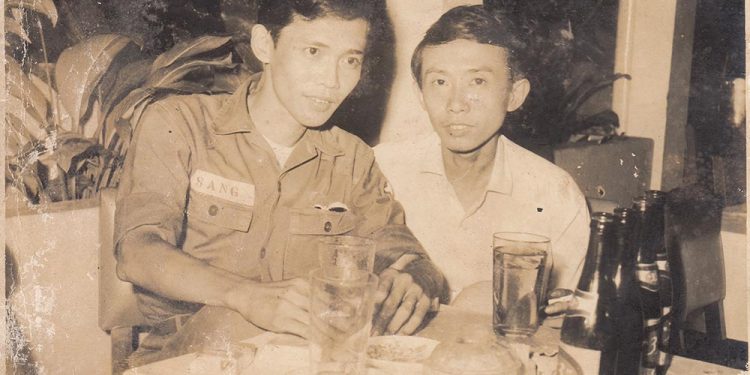 Cuộc đời và sự nghiệp của nhạc sĩ Anh Việt Thu – Tác giả Tám Điệp Khúc, Người Ngoài Phố, Hai Vì Sao Lạc…