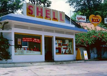 Nhìn lại những cây xăng ở Sài Gòn xưa – Những cây xăng “tự phục vụ” đã có từ gần 60 năm trước