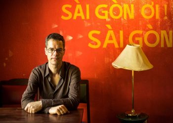 Một người Đức yêu nhạc vàng và giới thiệu “di sản của Sài Gòn” đến với người Tây phương