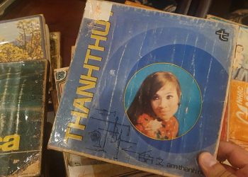 Nghe nhạc từ “băng Akai” trước 1975 – Thanh âm vọng từ quá khứ