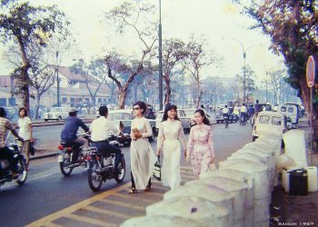 Hình ảnh tuyệt đẹp của người Sài Gòn xưa trên đường phố trước 1975
